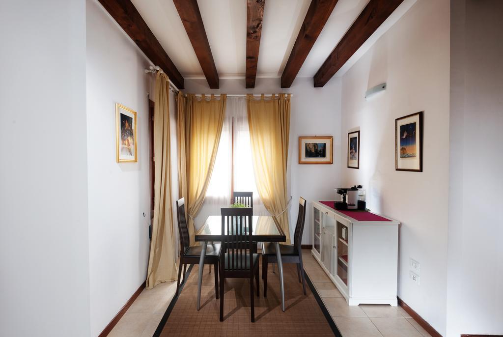Outlet Sweet Venice Mestre Room photo